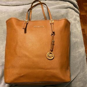 Michael Kors tote